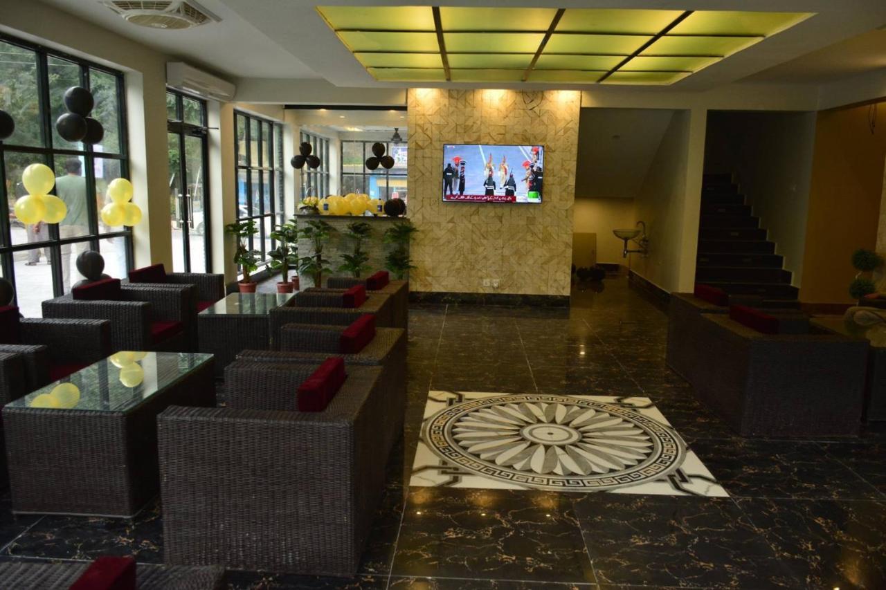 Hotel La Orilla Музаффарабад Экстерьер фото